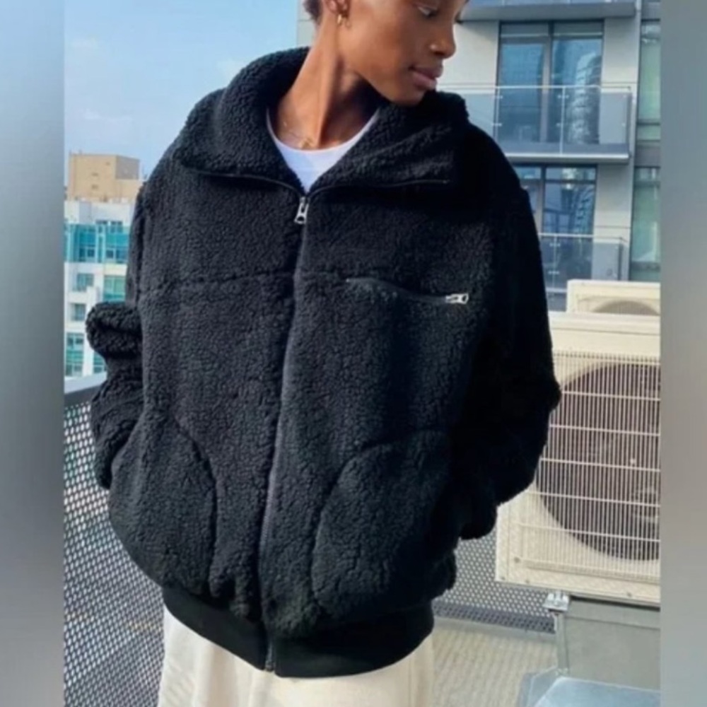 Wilfred Teddy Bomber Aritzia Xs